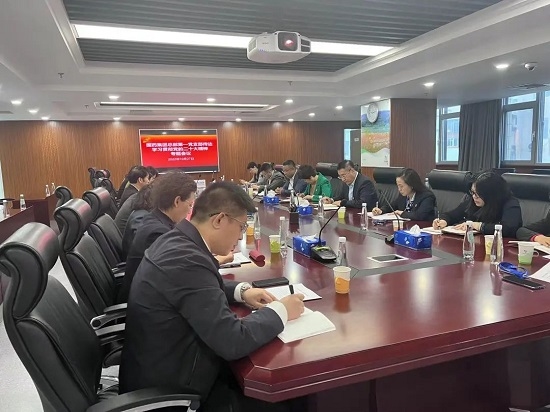 1681826849233049879.jpg f2.jpg