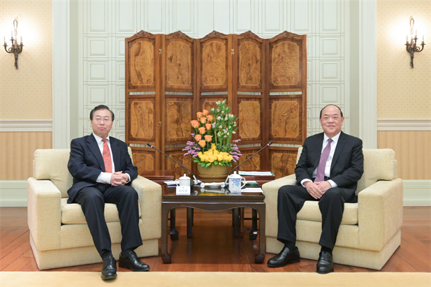 2024年2月26日，澳门特区行政长官贺一诚会见星空体育(中国)官方网站-STAR SPORTS党委书记、董事长刘敬桢一行，双方就推动大健康产业发展、横琴粤澳深度合作区建设等议题交换意见-1.jpg